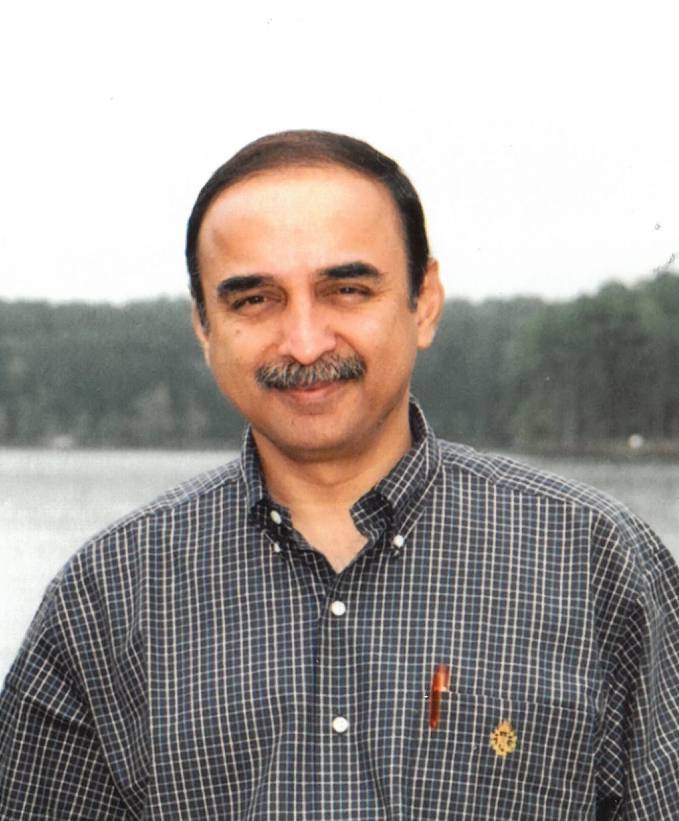 Dr. Vijaykumar Bhujang, MD